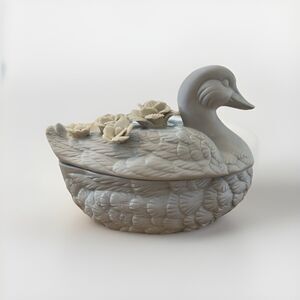Jasper Ware Wedgewood Blue Duck & Flowers Trinket Dish